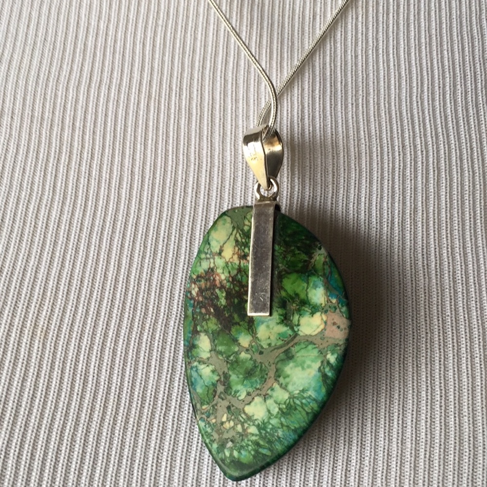 Ladies Pendant Necklace - Picture 4 of 6